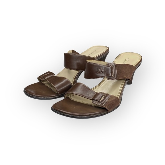 Vintage: Anne Klein 𖧷 Chunky Wood Heel Mules Sandals 𖧷 Brown Leather 𖧷 7.5M - Picture 6 of 16